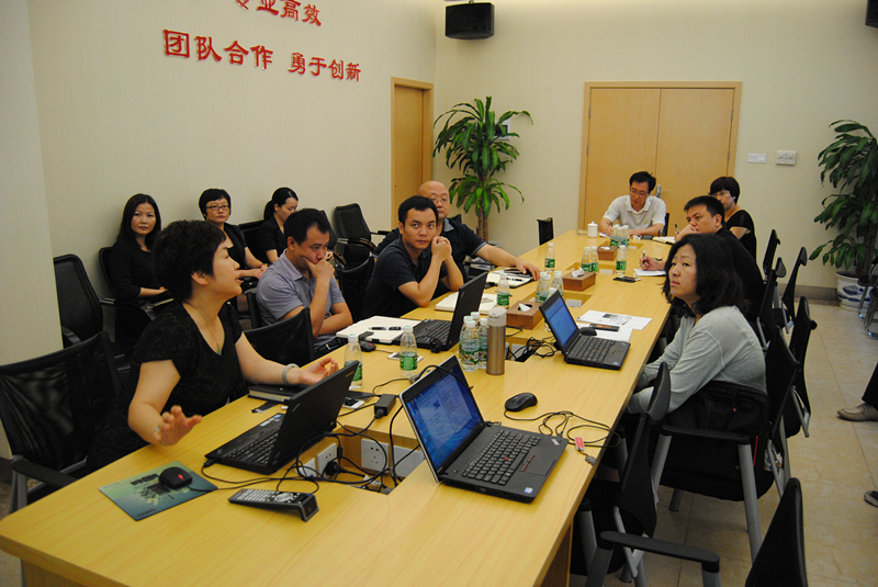 中免集團(tuán)董事長(zhǎng)、總經(jīng)理彭輝蒞臨三亞免稅店視察指導(dǎo)工作