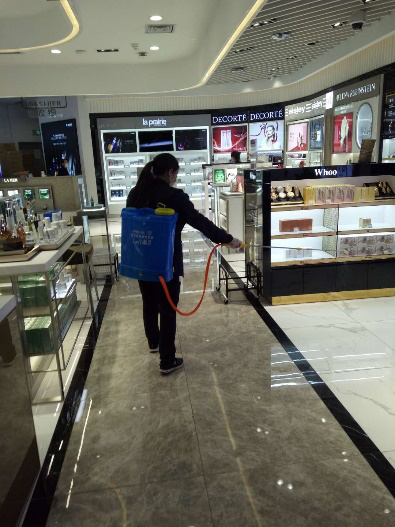 【中國免稅人在行動·一線直擊篇】之十九： 抗“疫”不打烊 廣州機(jī)場免稅店抗擊疫情復(fù)工保障齊頭并進(jìn)