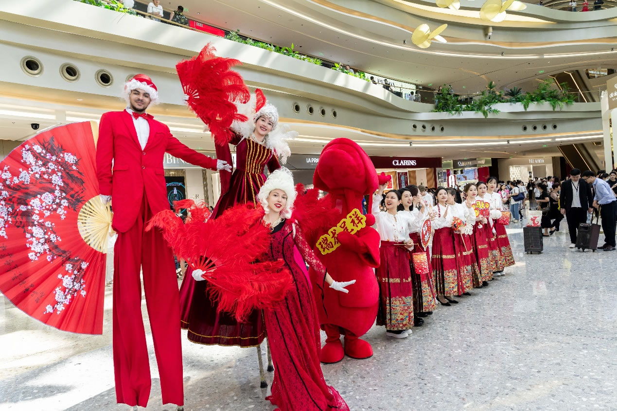 中免集團(tuán)海南門店多端發(fā)力，助力春節(jié)免稅消費取得“開門紅”