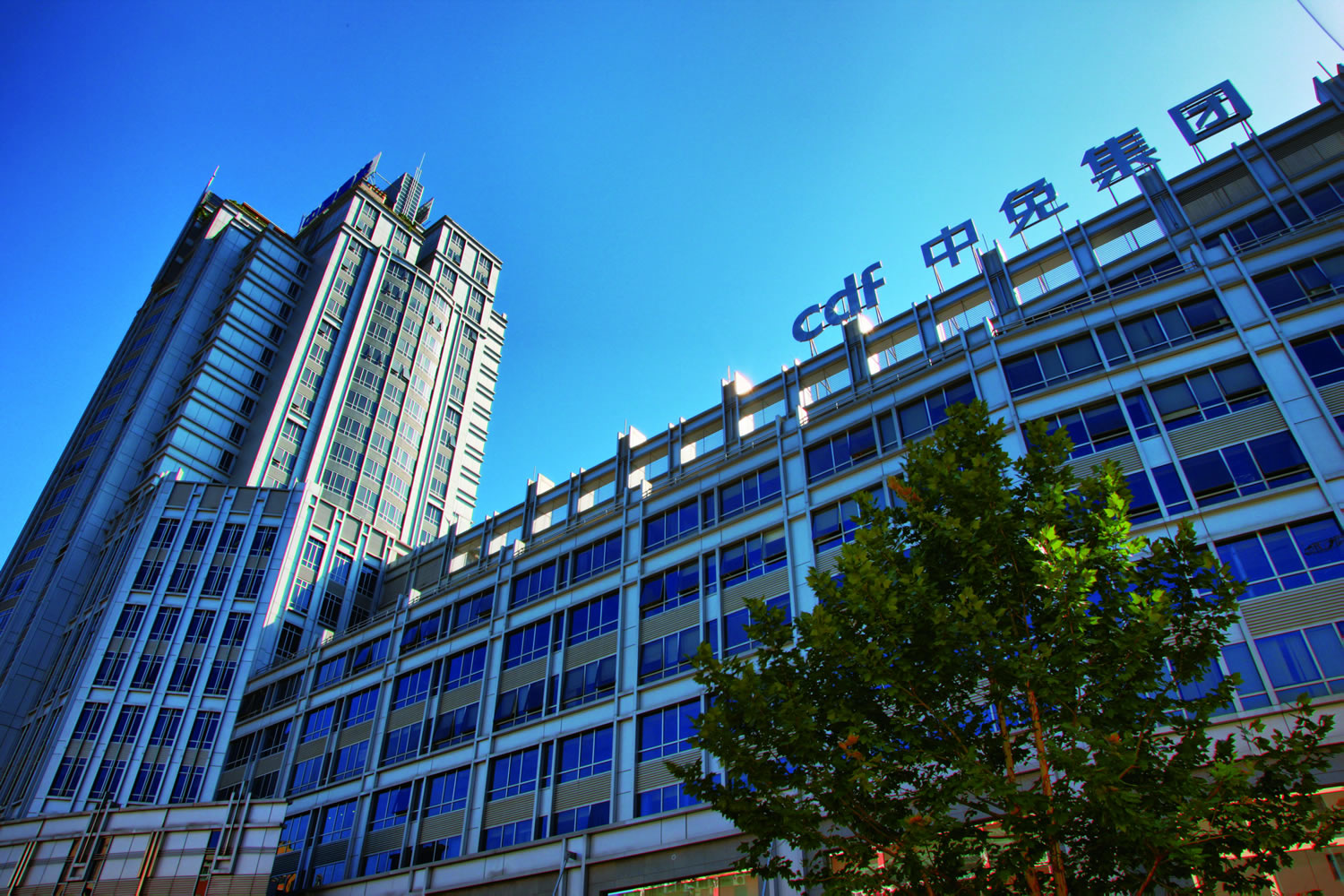 中免集團(tuán)又拿下兩城！成功中標(biāo)成都和天津市內(nèi)免稅店